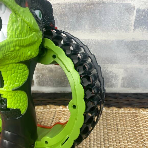 NEW Northlet Hand Ring Dinosaur Launcher Soft Foam Darts Automatic Rechargeable - Picture 5 of 11